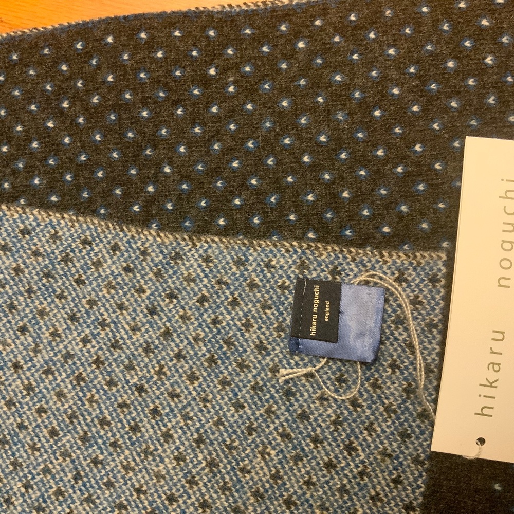 Hikaru Noguchi scarf
